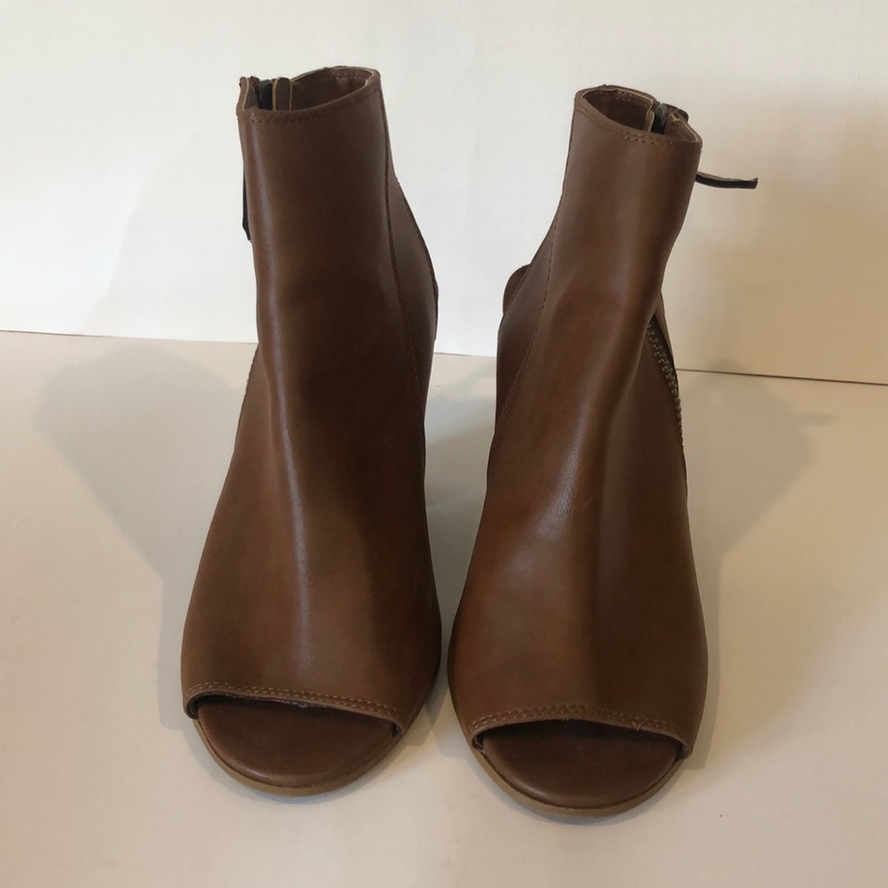 Open toe heel